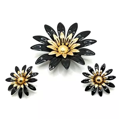 Vintage 1968 SARAH COVENTRY Gold Tone Petals Black Enamel Brooch Earrings Set • $61.88