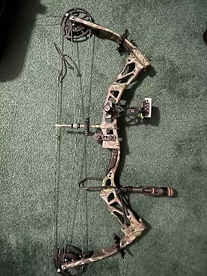 Bowtech Compound Bow Right Hand • $425