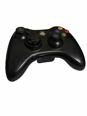 Microsoft Xbox 360 Wireless Gaming Controller - Black (Model 1403) • $13