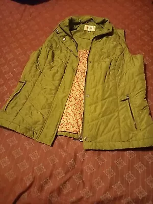 M&s Olive Green Gilet Size 14 Zip Up Front With Stud Popper Fastening.  • £8.99