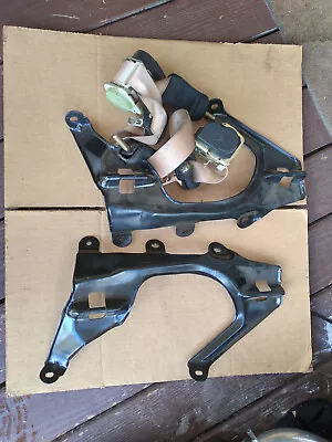 1998 - 2005 Mercedes Ml320 Ml430 Third Row Seat Belts And Brackets Tan • $275