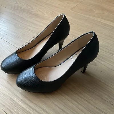 Ladies Evans  Jade Size 7 EEE Black Snake Skin Effect Platform Court Shoes  • £30