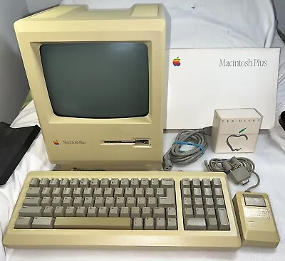 Vtg Apple Macintosh Plus 1Mb Computer M0001A W/Keyboard M0110A Mouse Paperwork • $1495