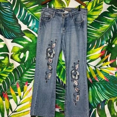 $29 • Buy Vintage Z. Cavaricci Women’s Size 12 Light Wash Sequin Floral Embroidered Jeans