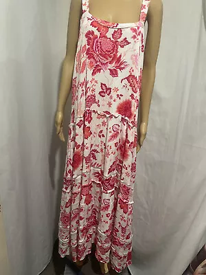 Ladies Size 16-18? Pretty Floral Tiered Maxi Dress • $20