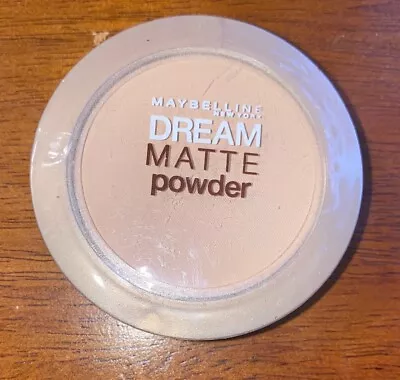 $9.95 • Buy Maybelline Dream Matte Powder  Honey Medium  3-4  Brand New
