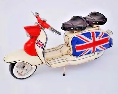 Lambretta 1968 Series 1 Li150 Special Tin Plate Model Scooter • £32.99