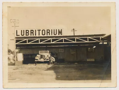 PENNZOIL LUBRITORIUM Oil GAS STATION SIGN 1933 DeSoto CAR 1930’s Snapshot Photo • $19.99