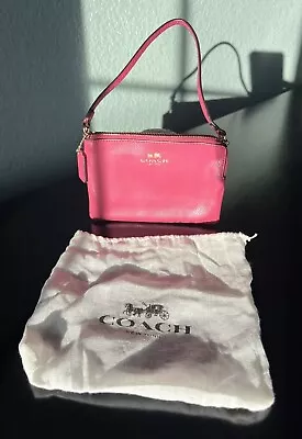 Coach Women's Pink Leather Mini Wristlet Wallet With White Dust Bag NWOT • $33