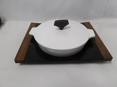 Corning Ware B-1 White 1 Qt Buffet Server W/ Teak & Metal Tray Bakelite Knob MCM • $29.99