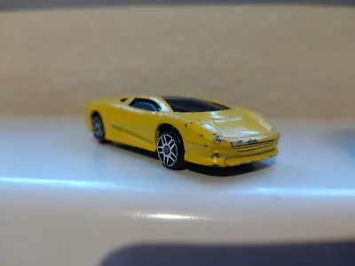 Maisto Jaguar Xj220 #112 • £1.50