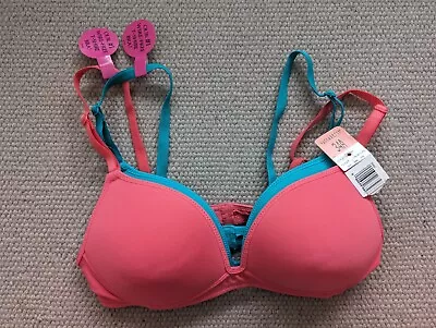 New With Tags Vassarette T-Shirt Bras - 34A • $12