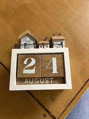 £9.99 • Buy Langs Shabby Chic Wooden Block Calendar - New