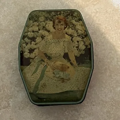 Vintage George W Horner & Co Boy Blue Candy Treasure Tin Made In England • $6.50