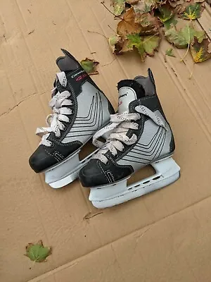 💥Children Ice Skates Size 12J💥 • $29.96