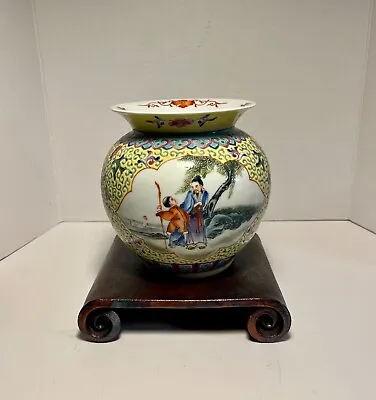 RARE Late Qing  Dynasty Chinese Famille Jaune Chinese Porcelain Vessel Vase 6.5  • $199