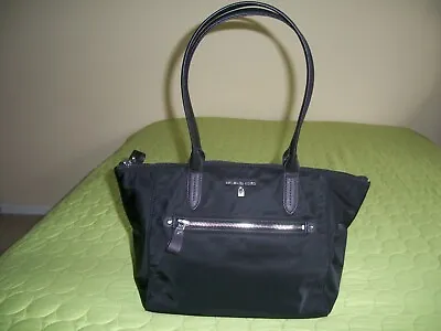 Michael Kors Kelsey Top Zip Black Nylon Tote • $85