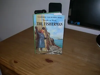 THE FISHERMAN Vintage Ladybird Book People At Work Series 606B 2'6 NET - VGC • £2.99