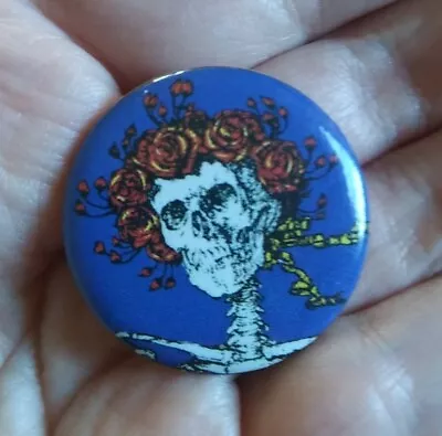 True VINTAGE 1983 ~ GRATEFUL DEAD ~ Skull & Roses Deadhead Rock PIN Button Badge • $13.64