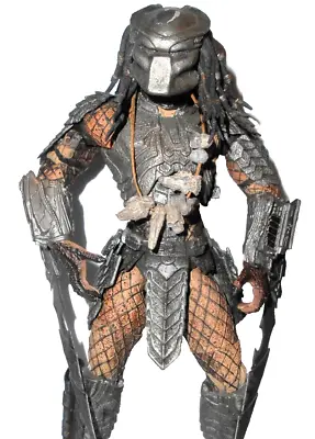 Alien Vs Predator SCARRED PREDATOR 2007 Mcfarlane Avp Requiem Movie Maniacs Scar • $38.95