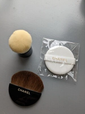 £39 • Buy Chanel Travel Brush Set - FLAT POWDER BRUSH - KABUKI Mini Size - POWDER PUFFER