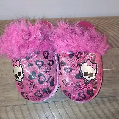 MONSTER HIGH Girls Pink Slippers Kids SIZE 10/11 • $6.99