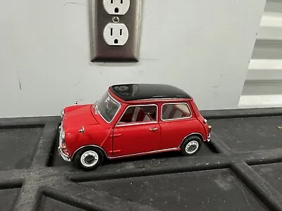 Franklin Mint 1967 MORRIS MINI COOPER S 1:24 Red CA-275 • $64.99