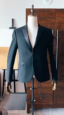 Zara Tuxedo Blazer 40R Black  • $149