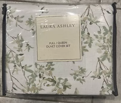 Laura Ashley-Lindy Duvet Set Green Full/Queen • $40