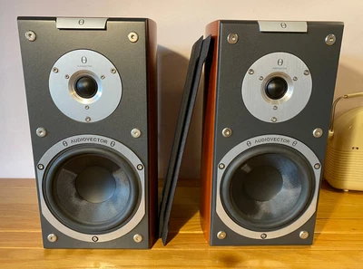 £850 • Buy Audiovector SR1 Super Speakers. Boxed And Unmarked.