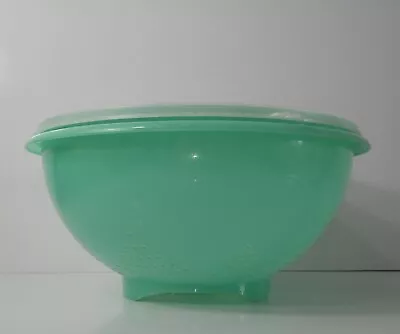 Vintage Colander Strainer Grid Lid Jadeite Green 3393 Tupperware • $9.99