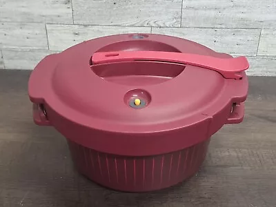 Tupperware Microwave Pressure Cooker 3L Cranberry 7643A-2 NICE!  • $41.99