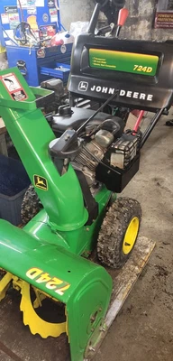 $475 • Buy John Deere 724D Snow Blower 