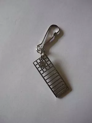£5.99 • Buy Mackintosh Chair Back Made From Fine English Pewter On A Zip Puller Codew19