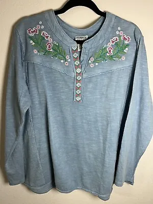 Monroe & Main Shirt Women's 1X Blue Long Sleeve Embroidered Floral Pullover • $14.97