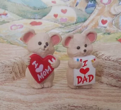 HALLMARK VALENTINE MERRY MINIATURES I LOVE MOM I LOVE DAD LOT/2 NEW W/Sticker • $12.99