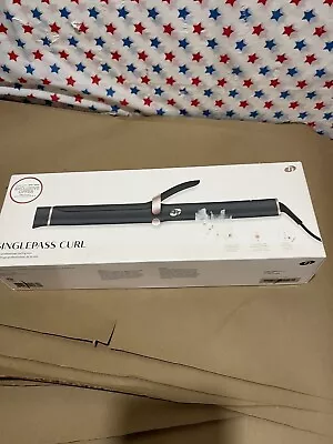#- 120 - T3 SinglePass Curl 1.25 Inch Professional Curling Iron MOD 76551 • $80