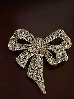 VTG 90s Monet Large Goldtone & Rhinestone  Bow • $17.99