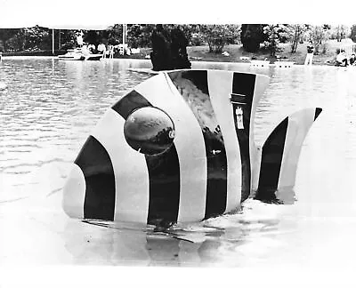 1975 Press Photo FISH SHAPED U BOAT Underwater Sight Seeing Submarine Japan Kg • $19.99