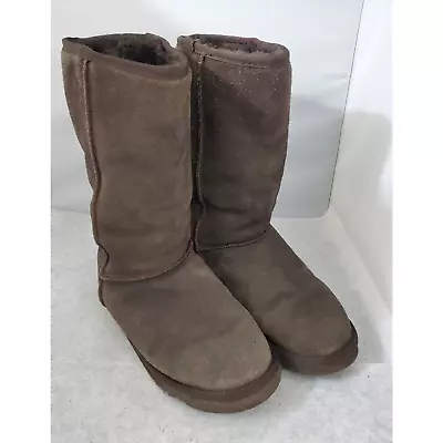 Ugg Classic Tall Womens Boots Size 7W Brown Suede Sheep Skin Lining Pull On • $32.99