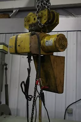 1/2 Ton Yale Chain Hoist: Yoder #65782 • $950