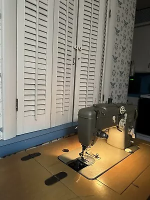 PFAFF 230 SEWING MACHINE With Table Automatic 1955 Vintage • $199