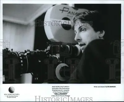 1987 Press Photo Writer And Director Clive Barker On The Set Of  Hellraiser.  • $19.99