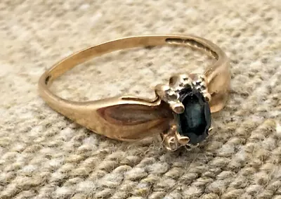 Vintage 10k Yellow Gold Sapphire Ring Size 6 • $124.99