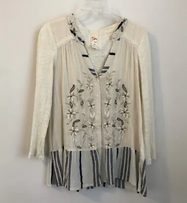 Anthropologie C Keer Top Blouse Embroidered Floral Ivory Small Button Up Casual • $18.74