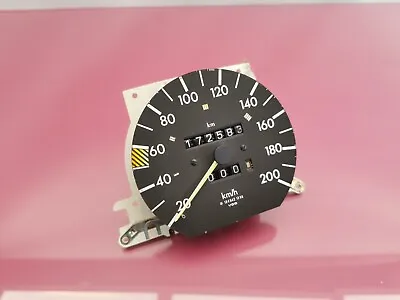 MERCEDES W124 C124 S124 Instrument Cluster Speed Gauge 200km/h 172k 1245421366 • $85