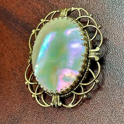 Iridescent Mother Of Pearl Cabochon Gold Tone Filigree Brooch Pin Rainbow VTG • $14.99