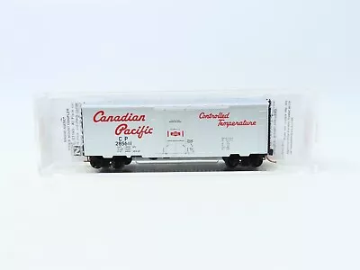 N Micro-Trains MTL #0740040 CP Canadian Pacific 40' Plug Door Box Car #285611 • $19.95