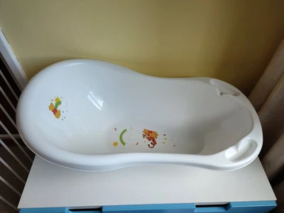 £15 • Buy Baby Bath Winnie The Pooh And Bath Seat Insert In Great Used Condition