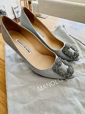 Manolo Blahnik Hangisi • $200